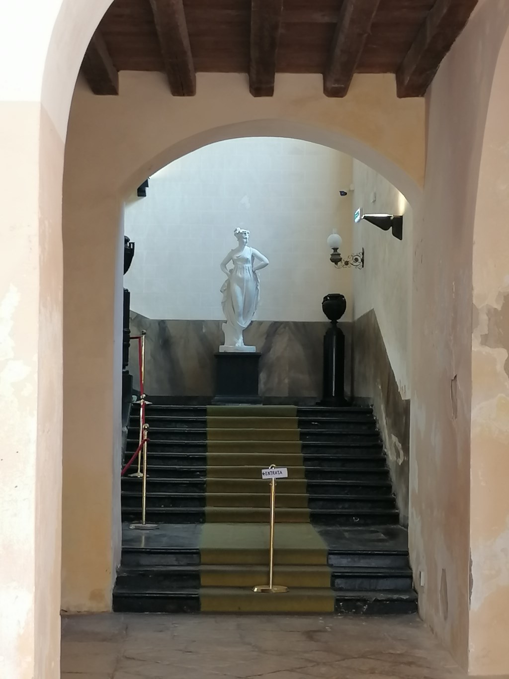 INTERNI CASTELLO DONNAFUGATA